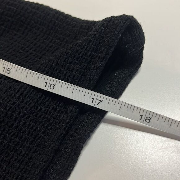 𝅺h&m black cap sleeve cropped crossover top V-neck waffle weave size medium - Picture 10 of 10